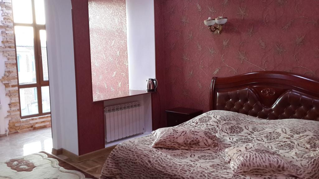 Edemi Hotel Kutaisi Eksteriør bilde