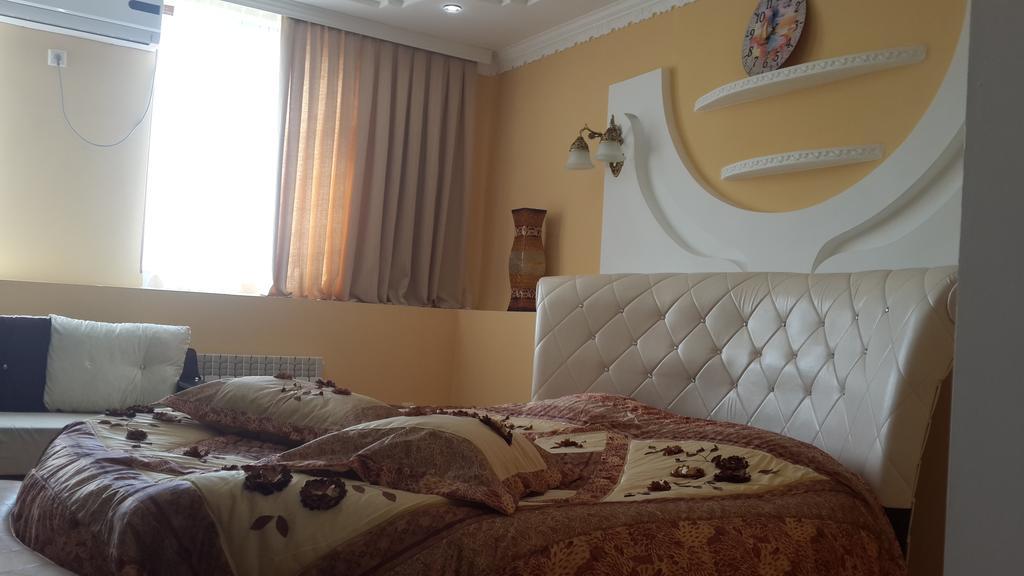 Edemi Hotel Kutaisi Eksteriør bilde
