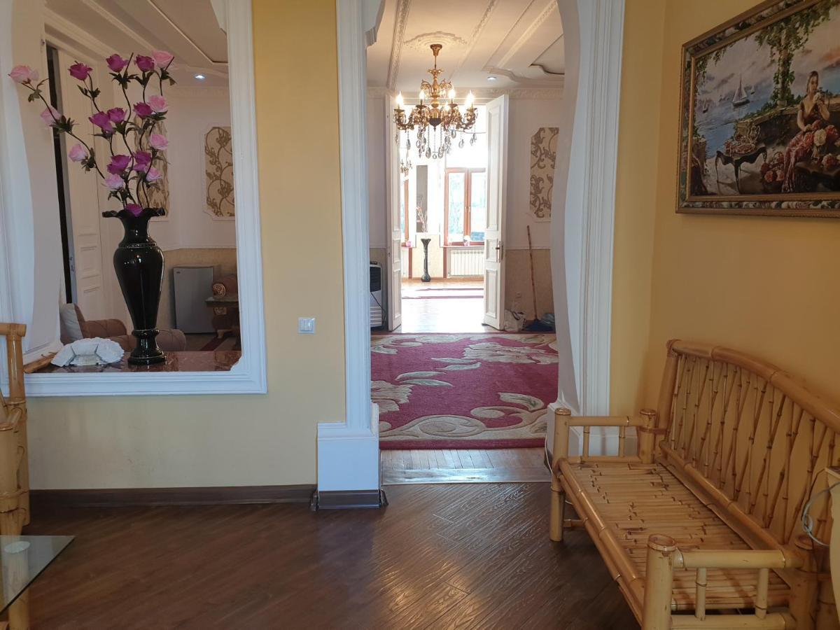 Edemi Hotel Kutaisi Eksteriør bilde