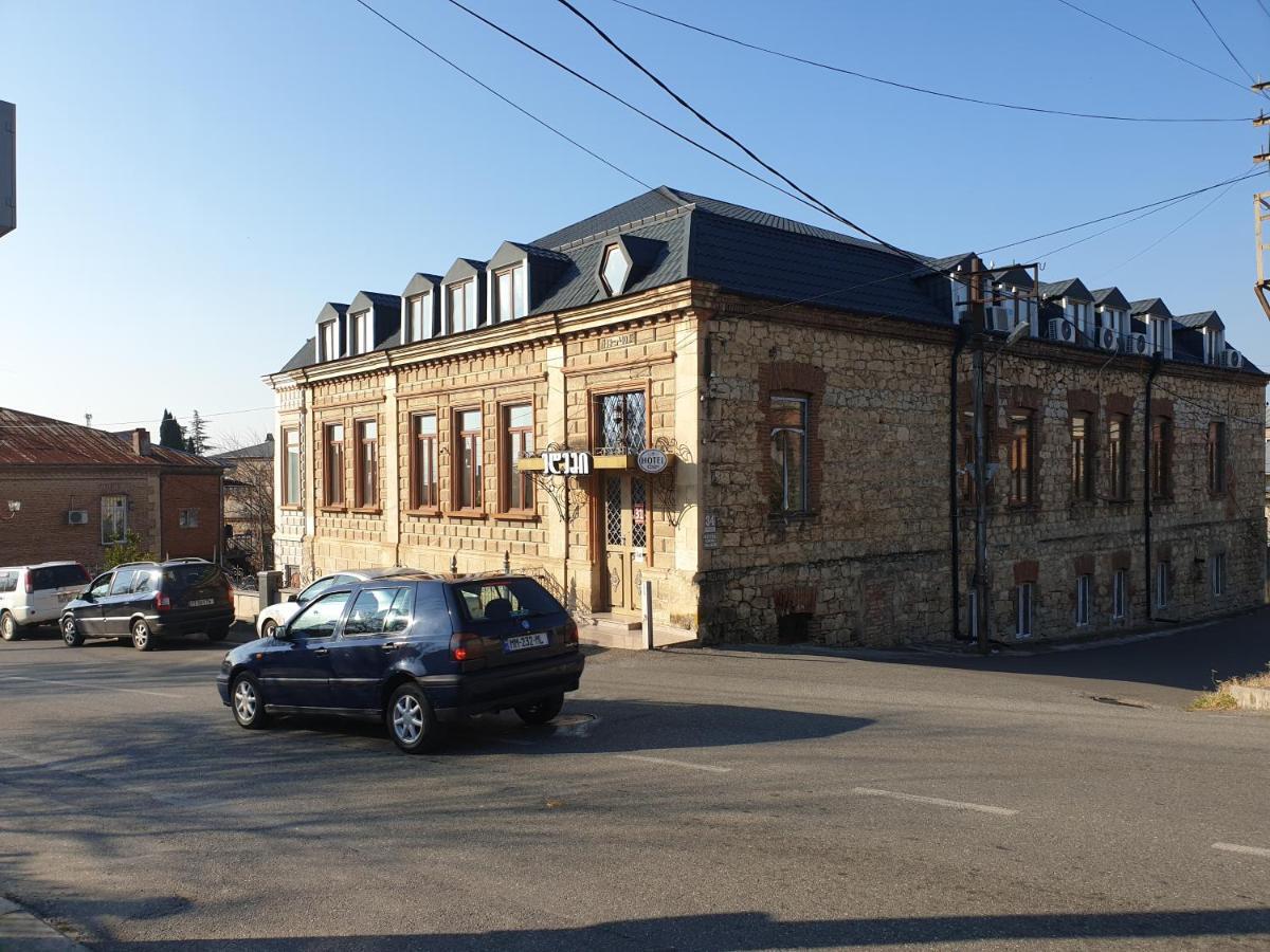 Edemi Hotel Kutaisi Eksteriør bilde